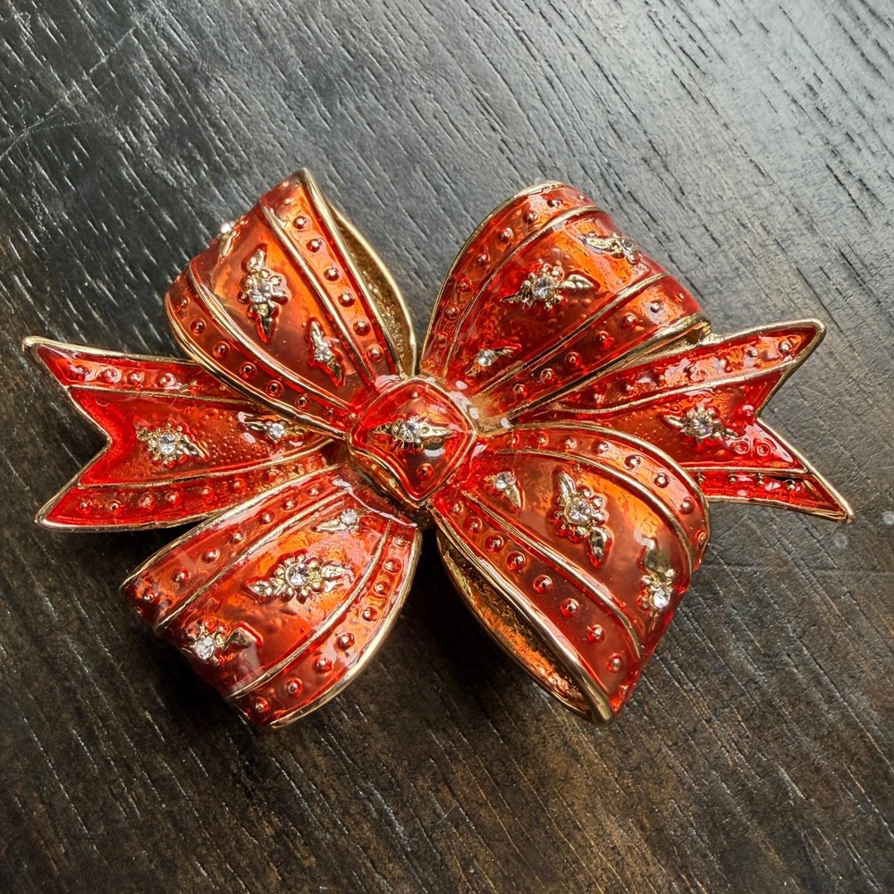 Joan Rivers Brooch Christmas Bow Enamel Gold Tone 1990s Vintage Crystal Pin